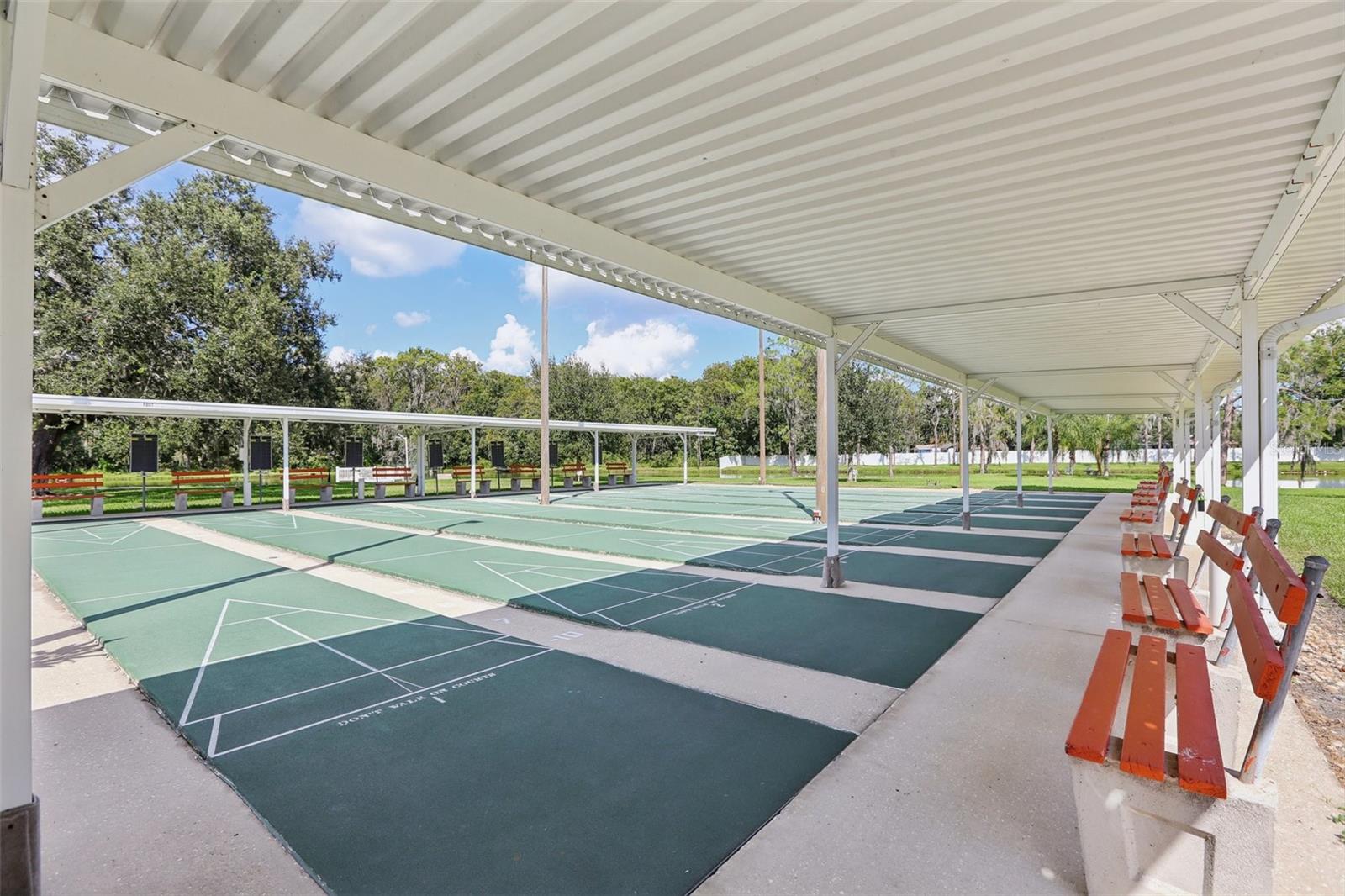 4933 COLONNADES CIR E