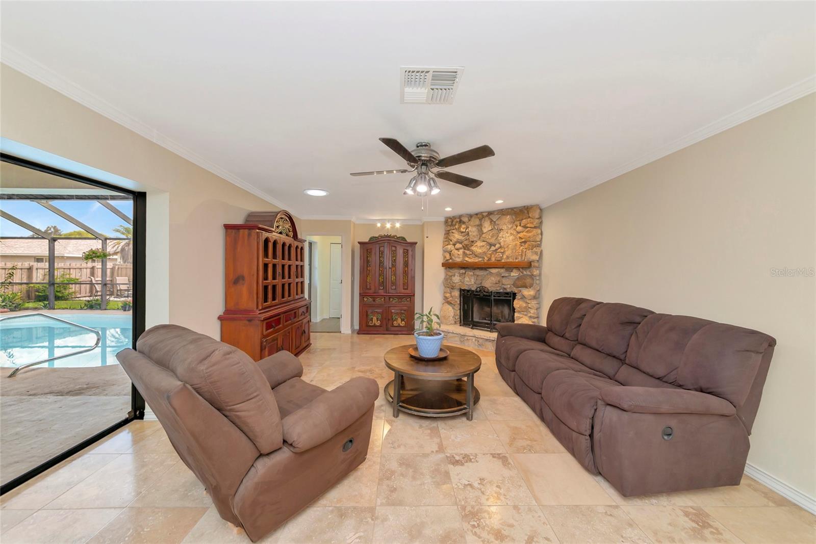 4656 ALEXANDER POPE LN