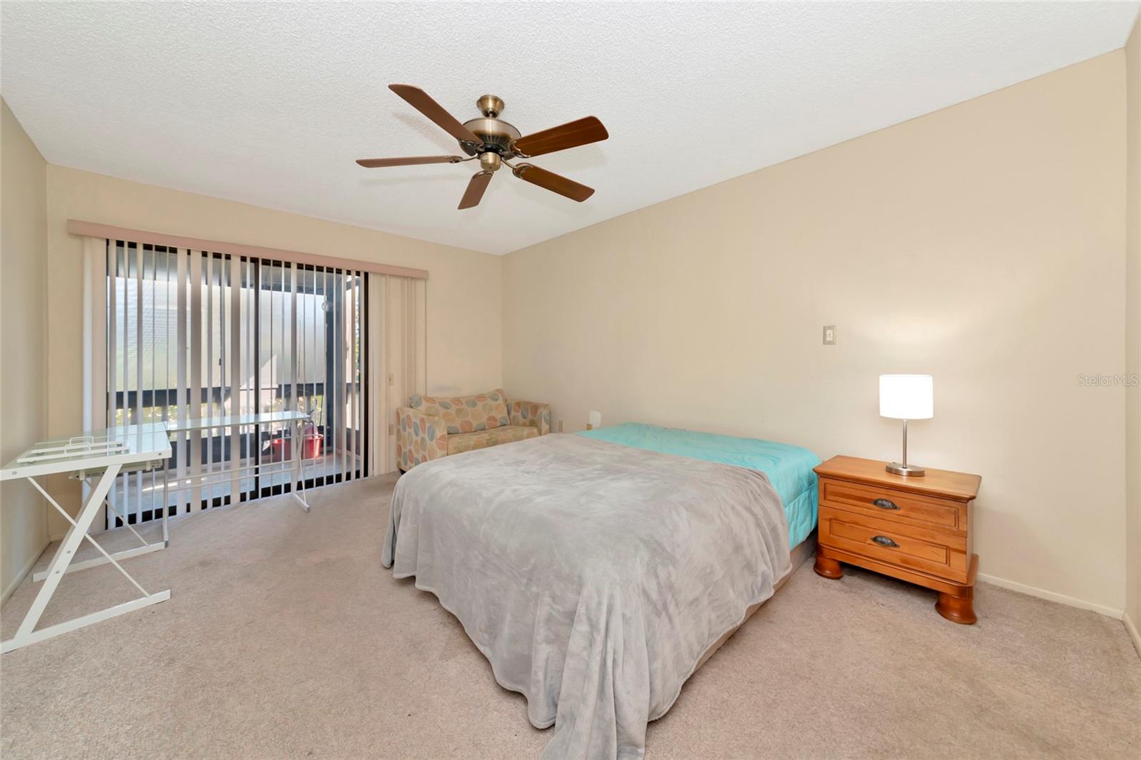 211 WOODLAND DR #211