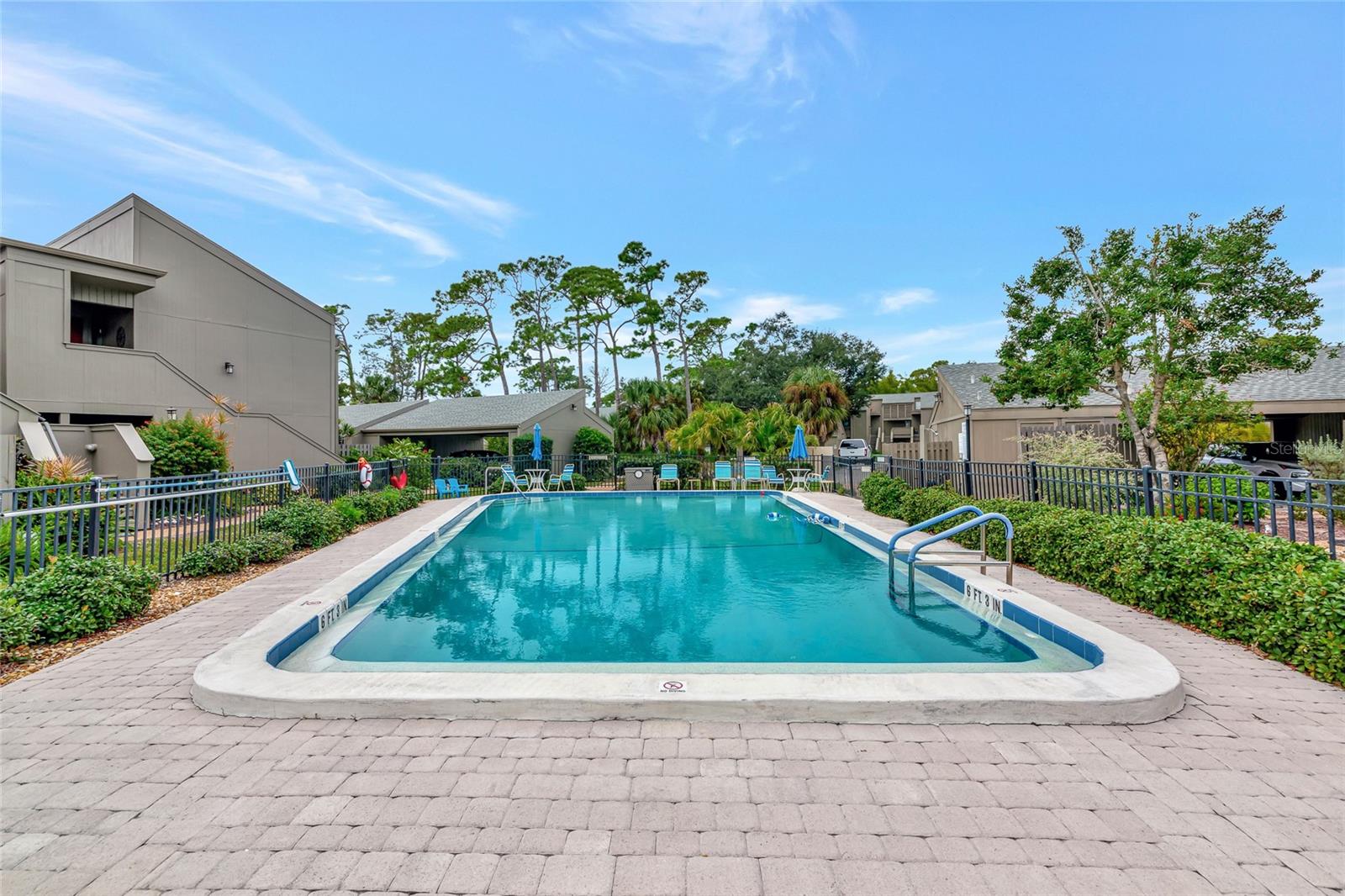 211 WOODLAND DR #211