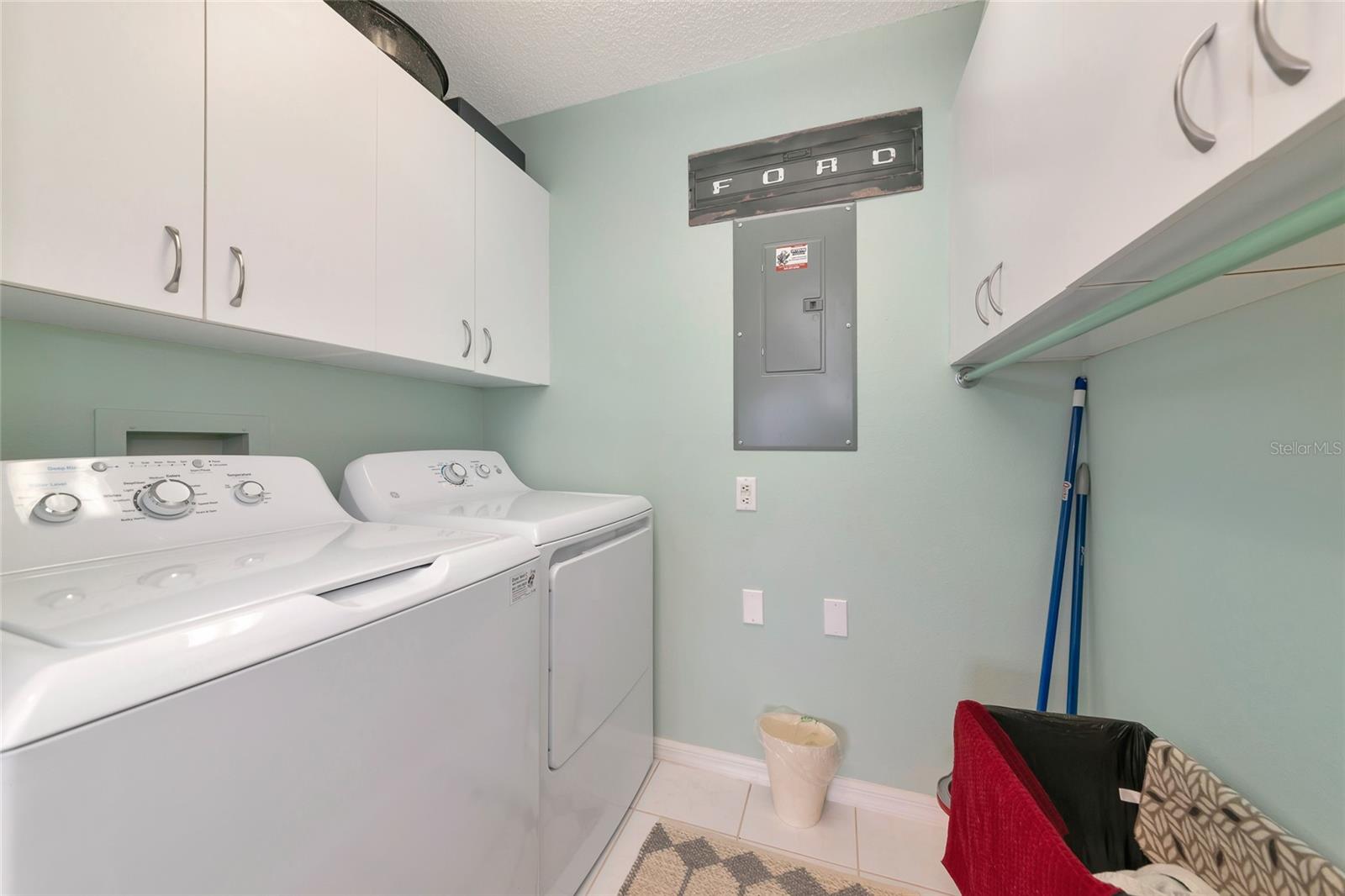 4206 CADDIE DR E #201