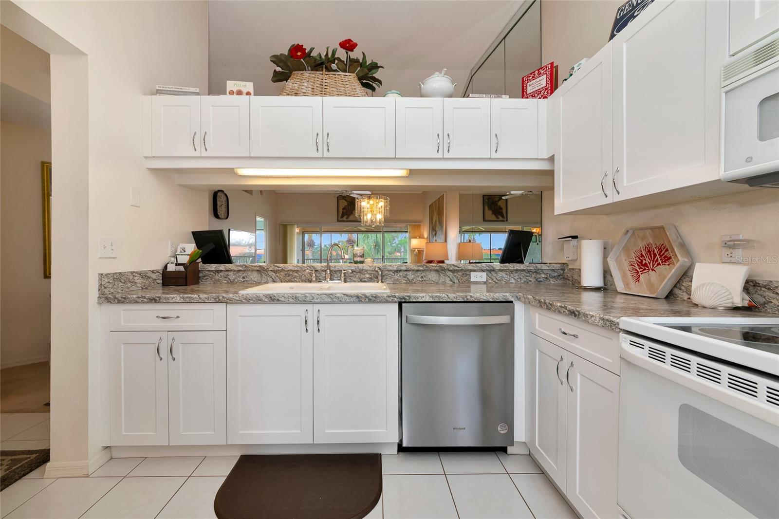 4206 CADDIE DR E #201