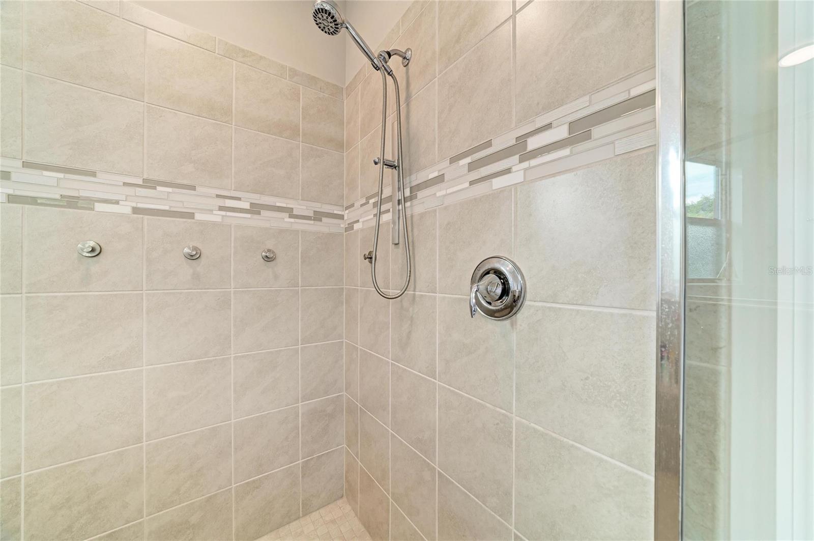 174 VERAZA CT