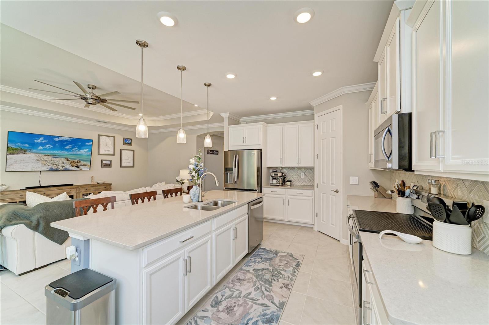 174 VERAZA CT