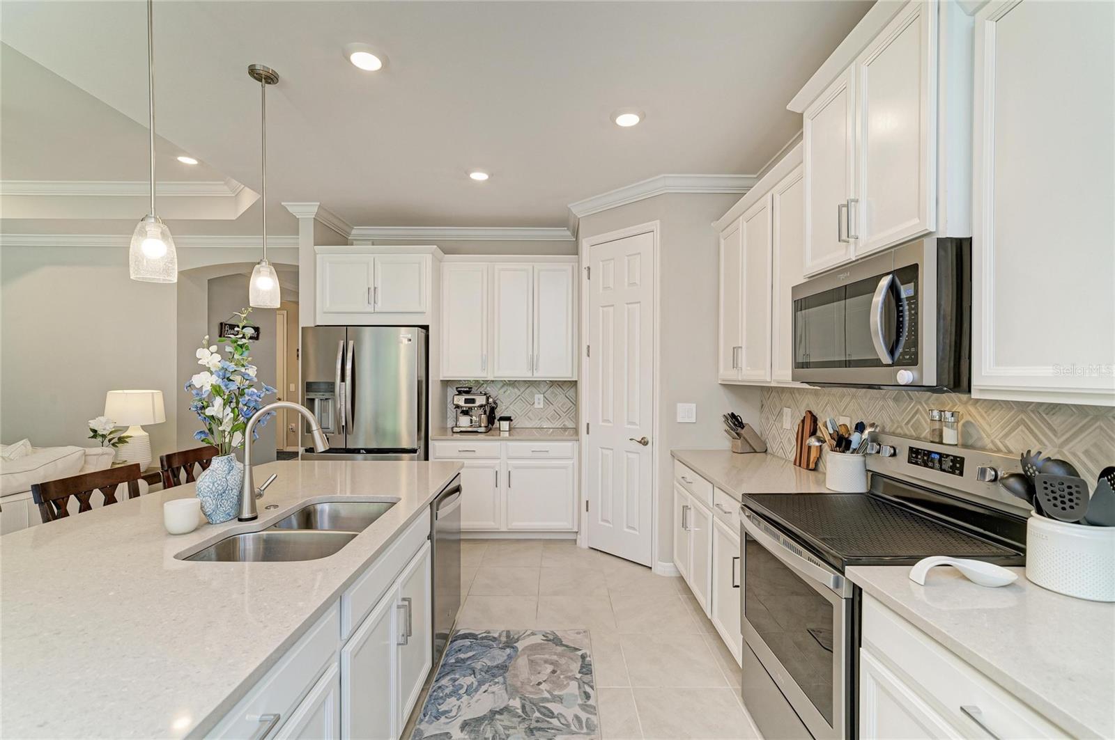 174 VERAZA CT