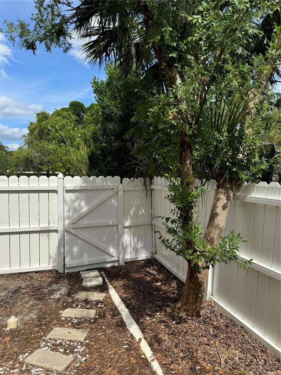 2312 S PARK AVE #2312