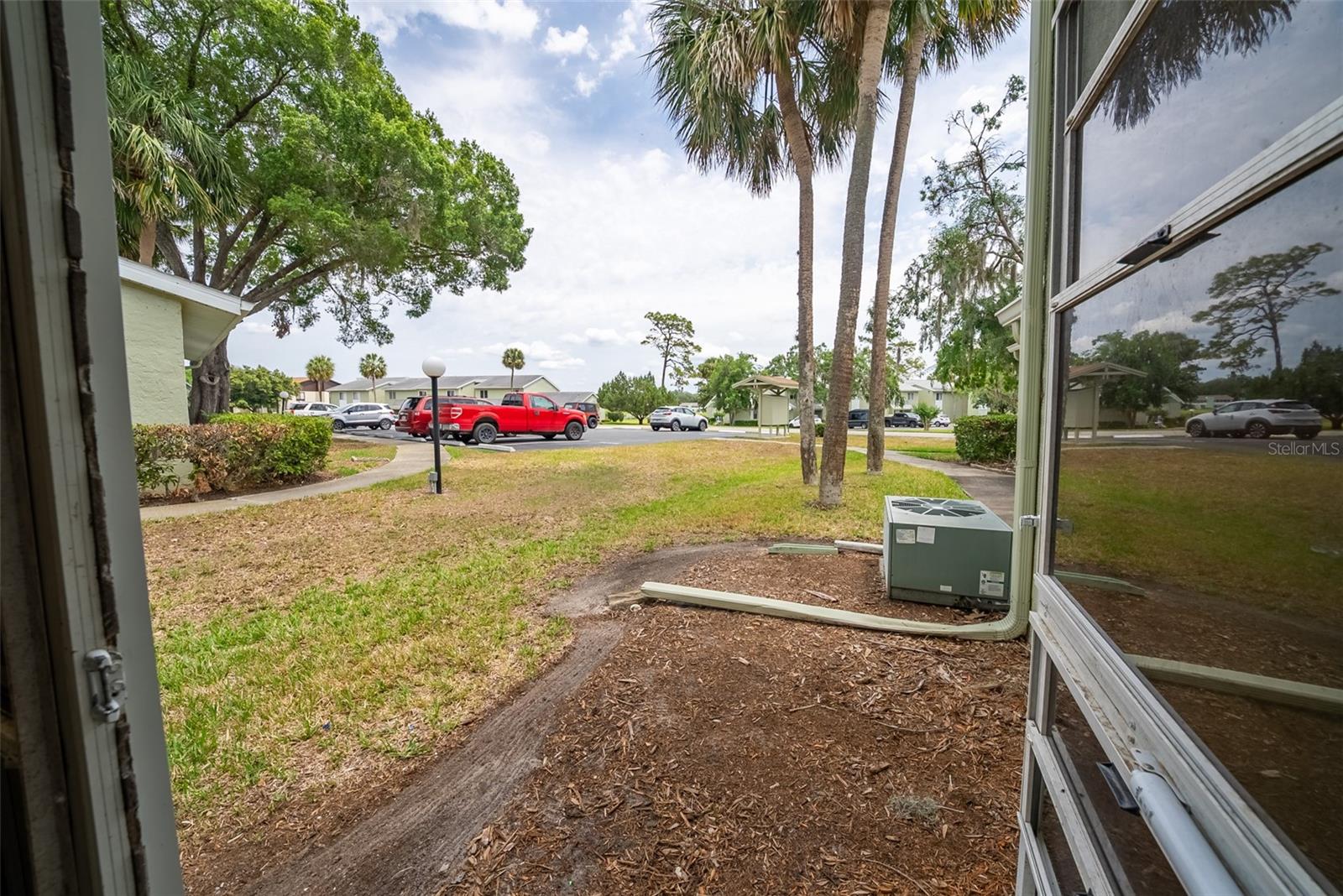 559 FAIRWAY CIRCLE #A