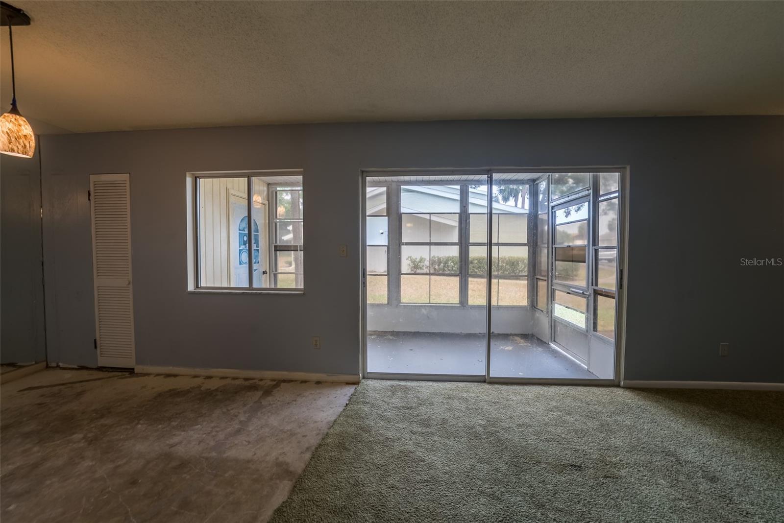 559 FAIRWAY CIRCLE #A