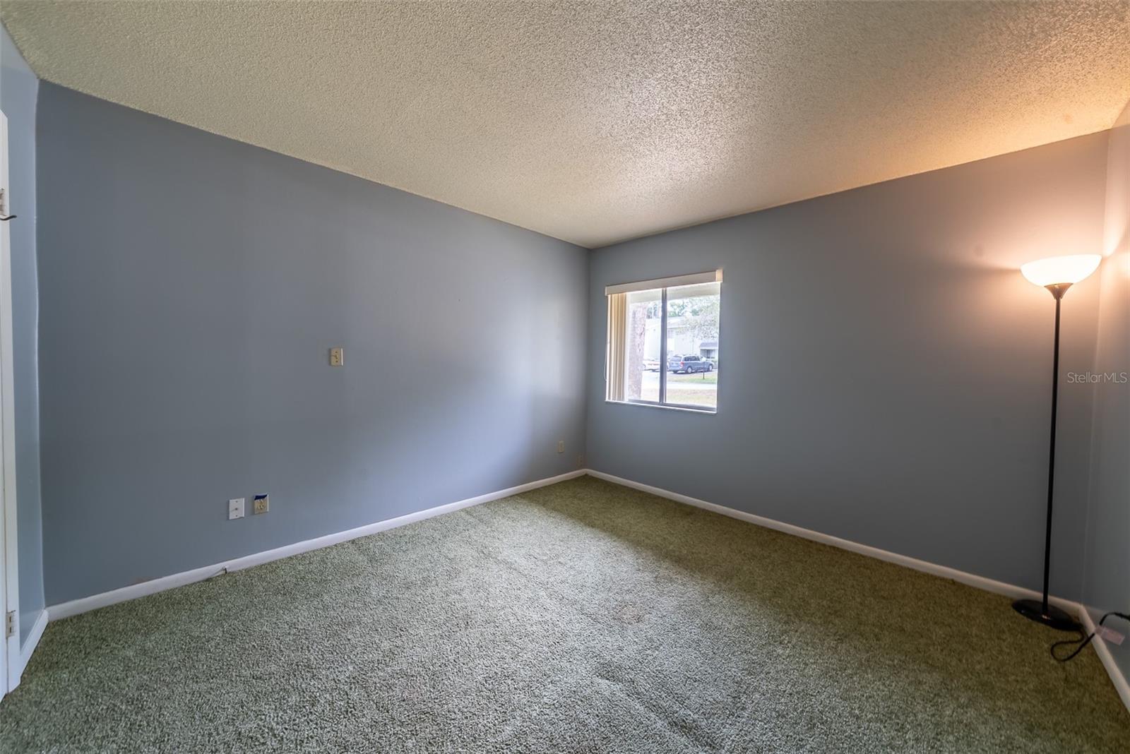 559 FAIRWAY CIRCLE #A