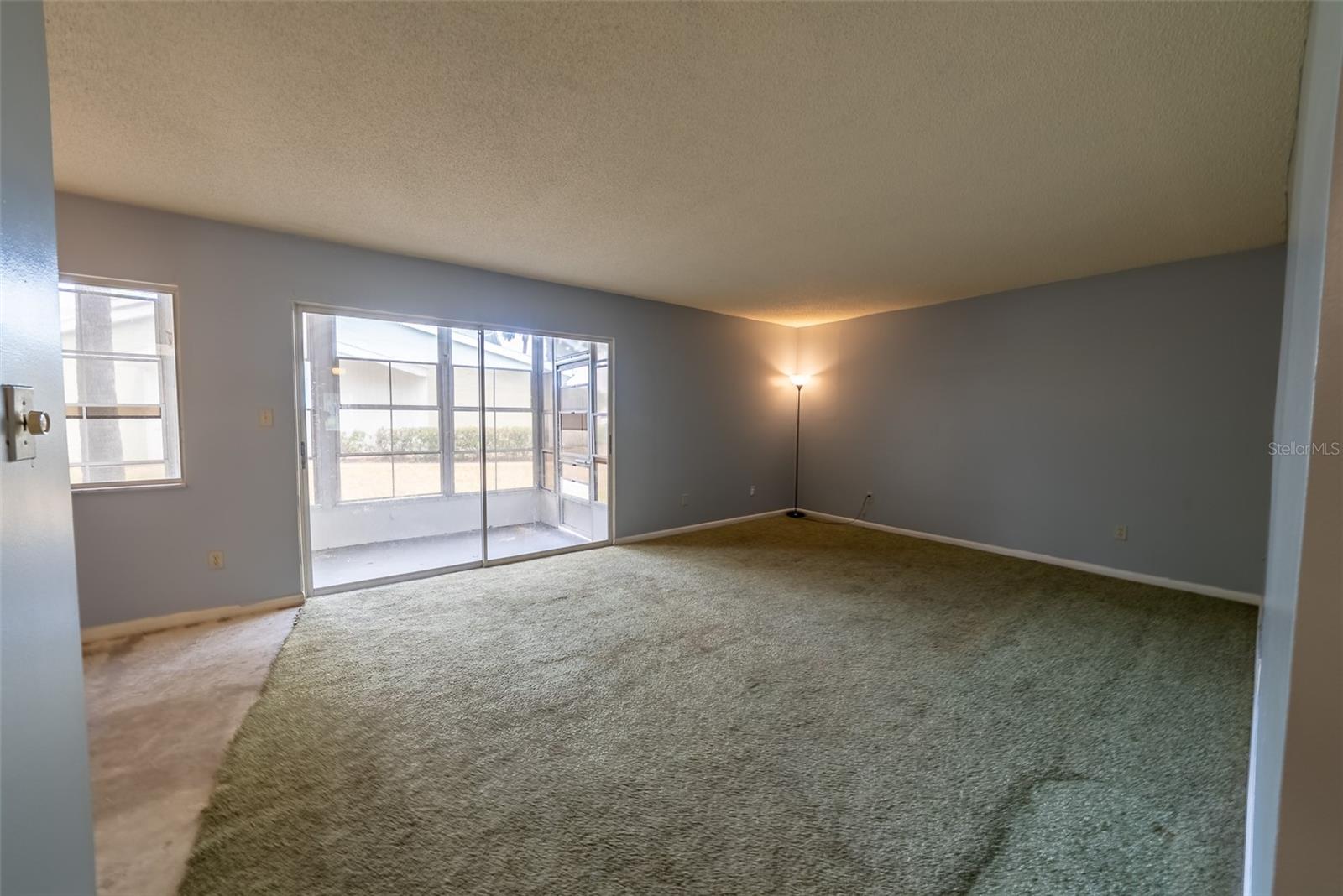 559 FAIRWAY CIRCLE #A