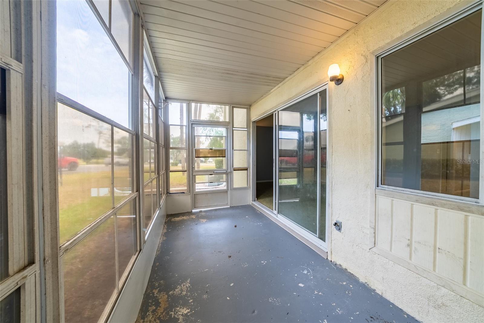 559 FAIRWAY CIRCLE #A