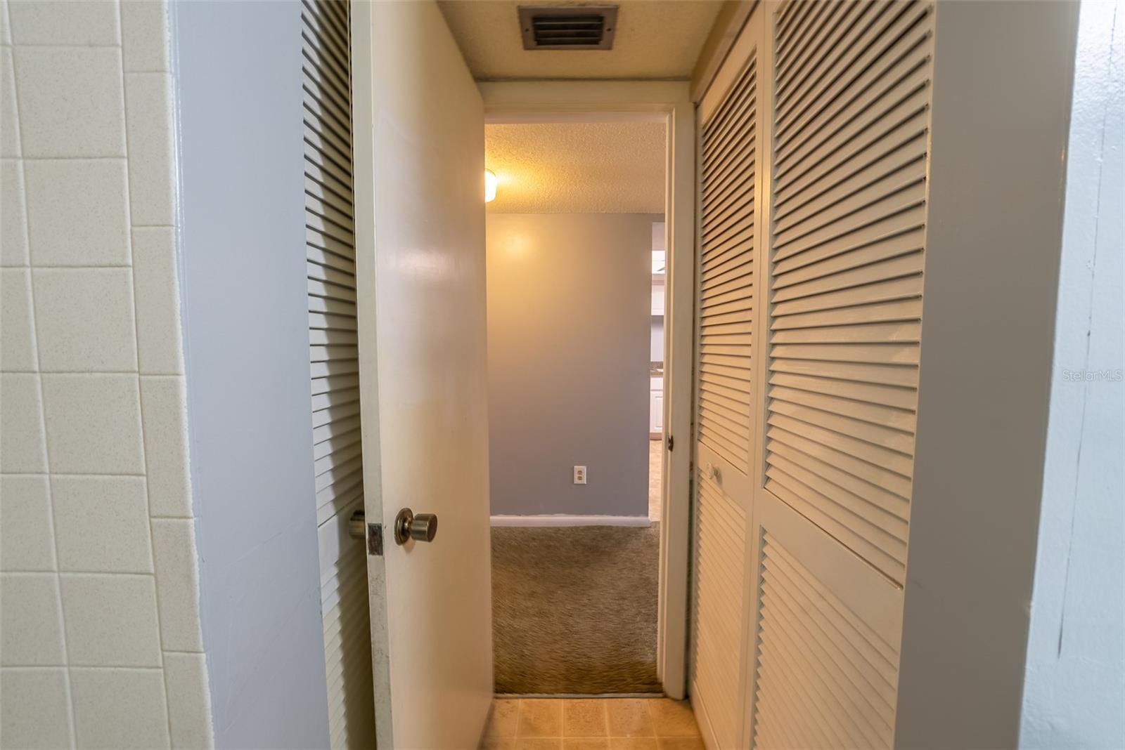 559 FAIRWAY CIRCLE #A