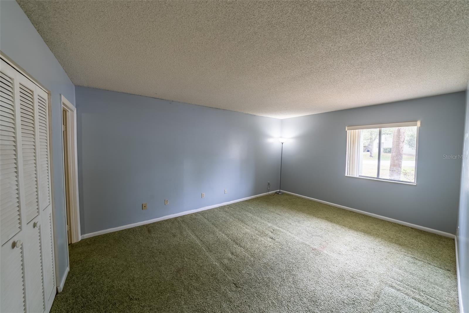 559 FAIRWAY CIRCLE #A