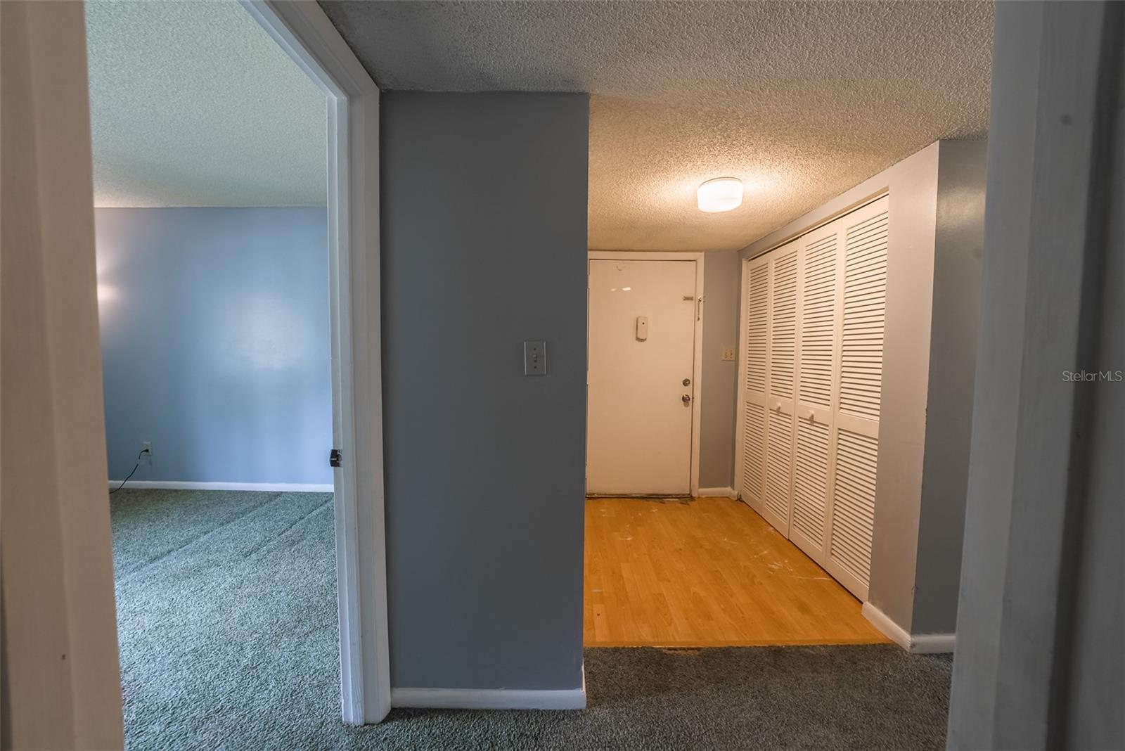 559 FAIRWAY CIRCLE #A