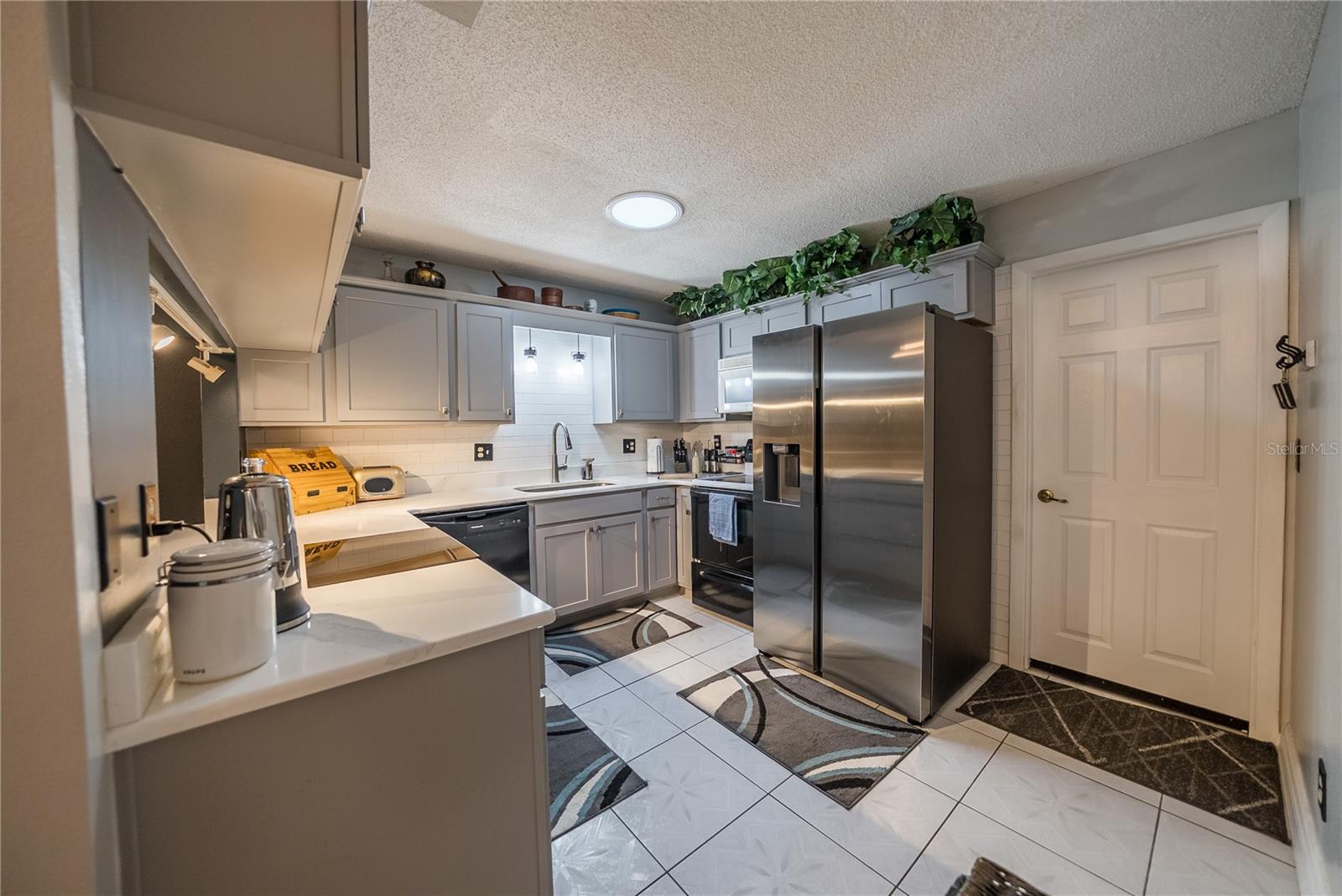 9855 SW 85TH TERRACE RD #A