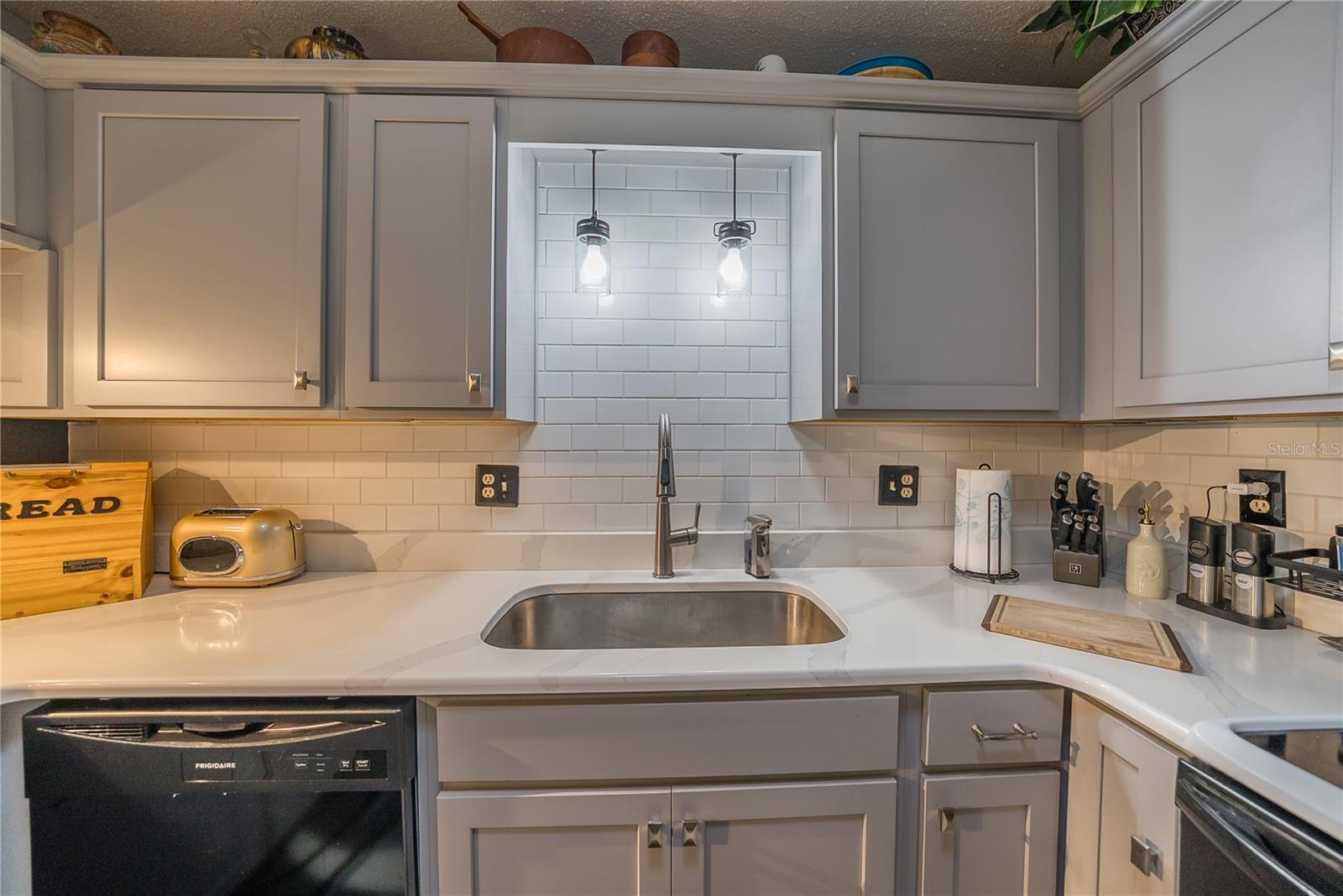 9855 SW 85TH TERRACE RD #A