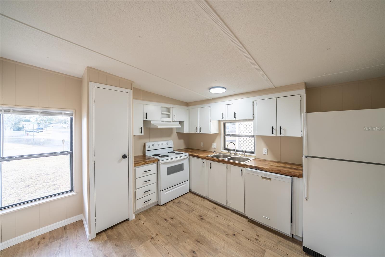 105 NE 66TH CT