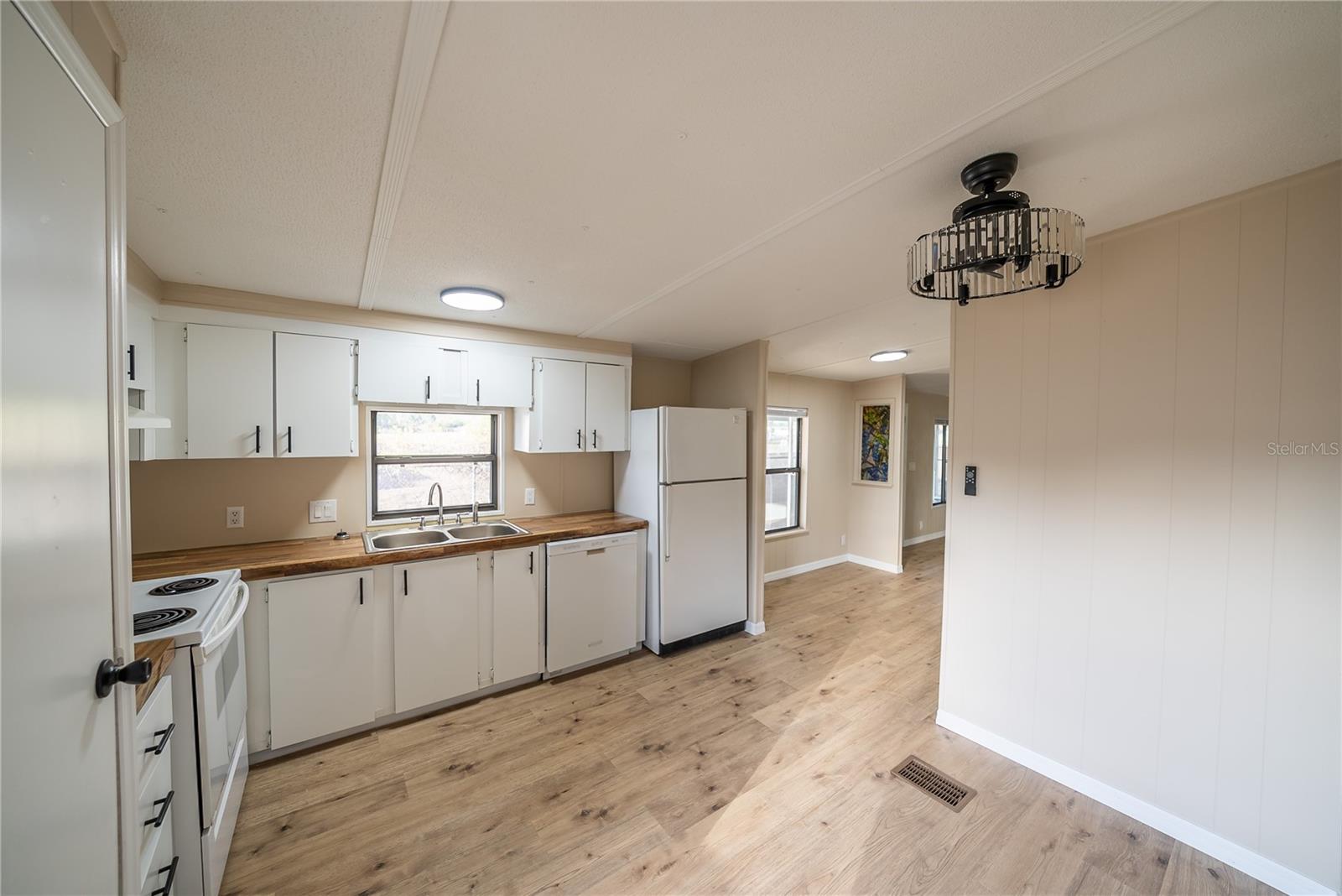 105 NE 66TH CT