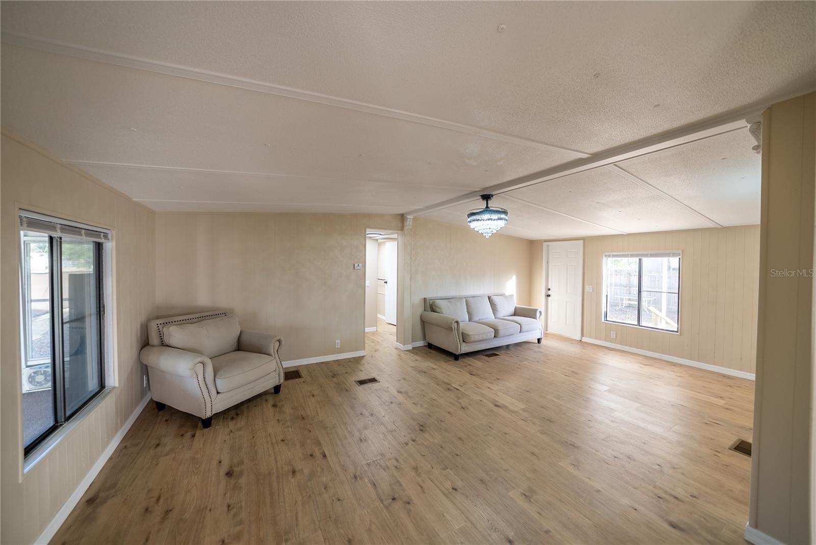 105 NE 66TH CT