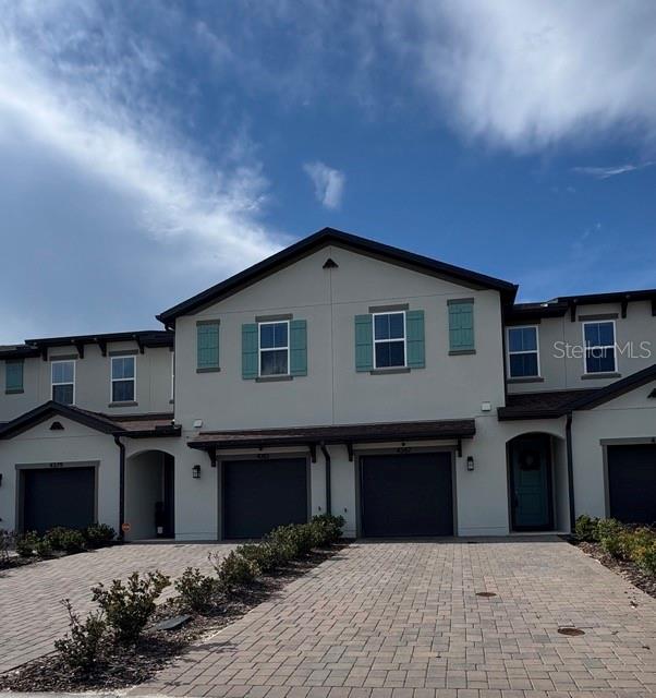 4387 CREEK COVE LN