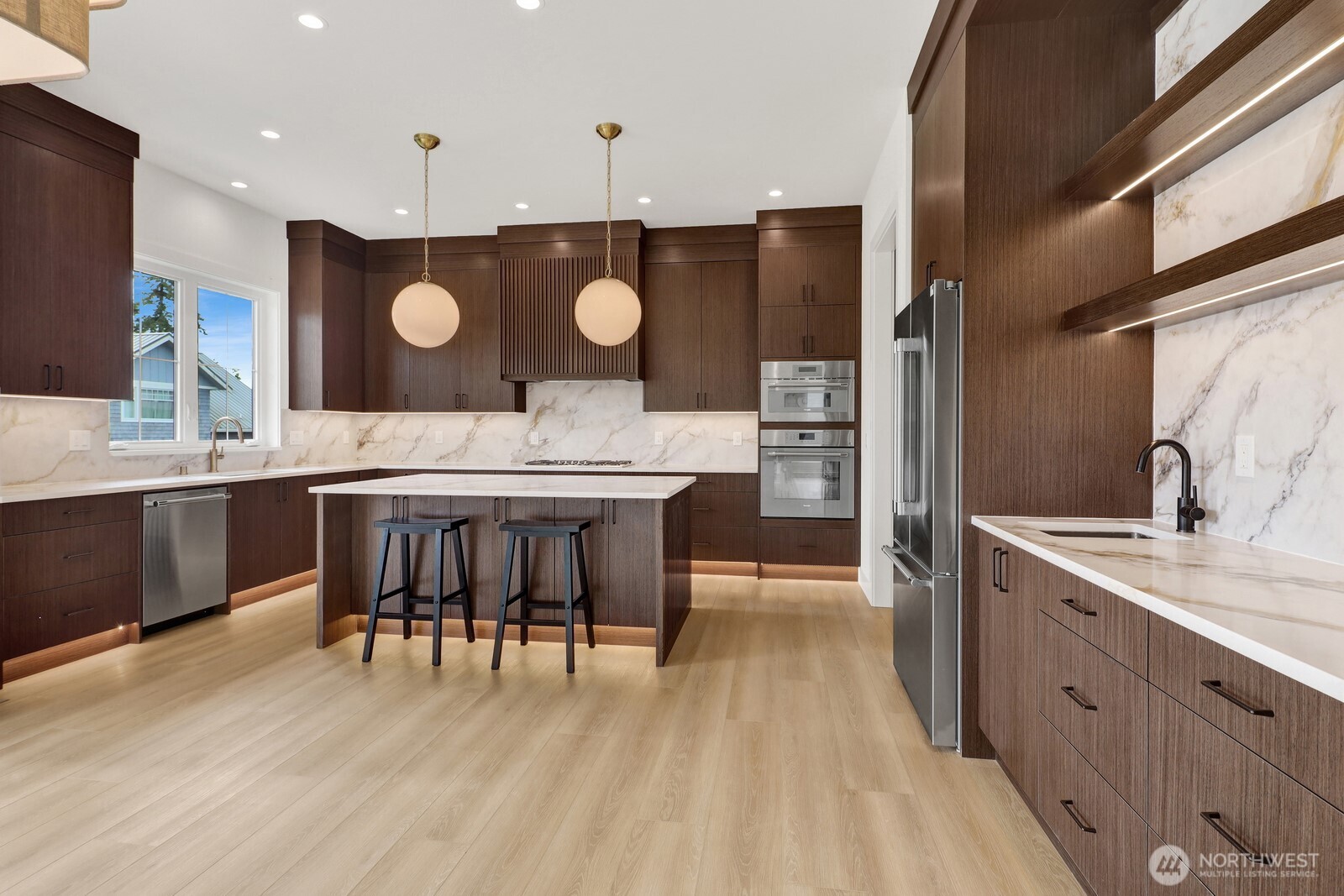 1301 Leighton Street