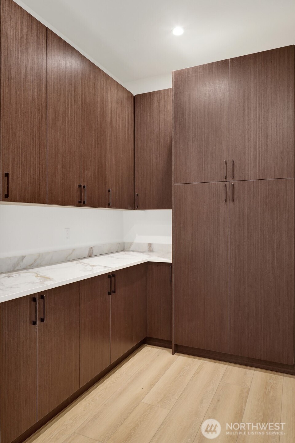 1301 Leighton Street