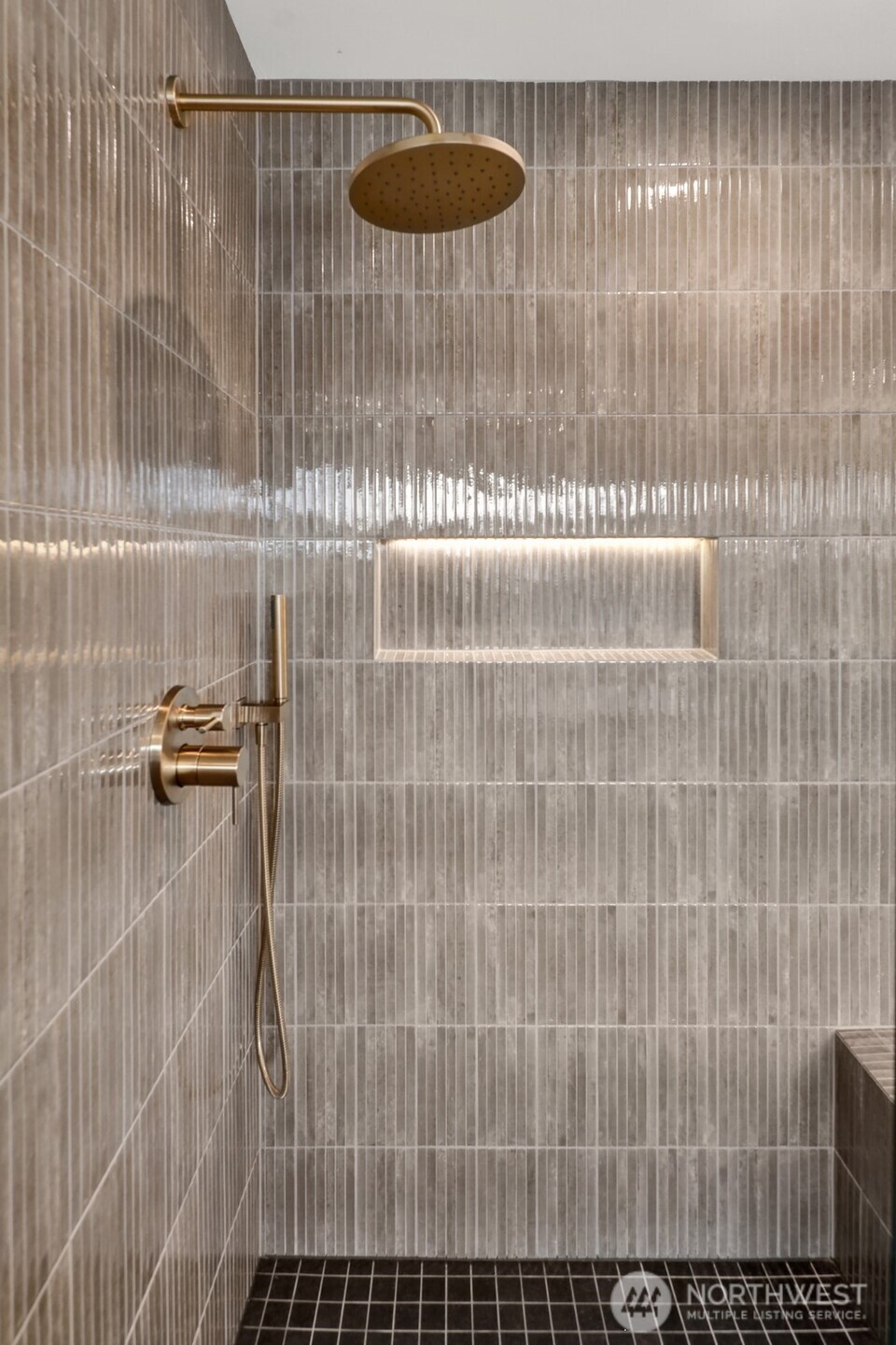 1301 Leighton Street