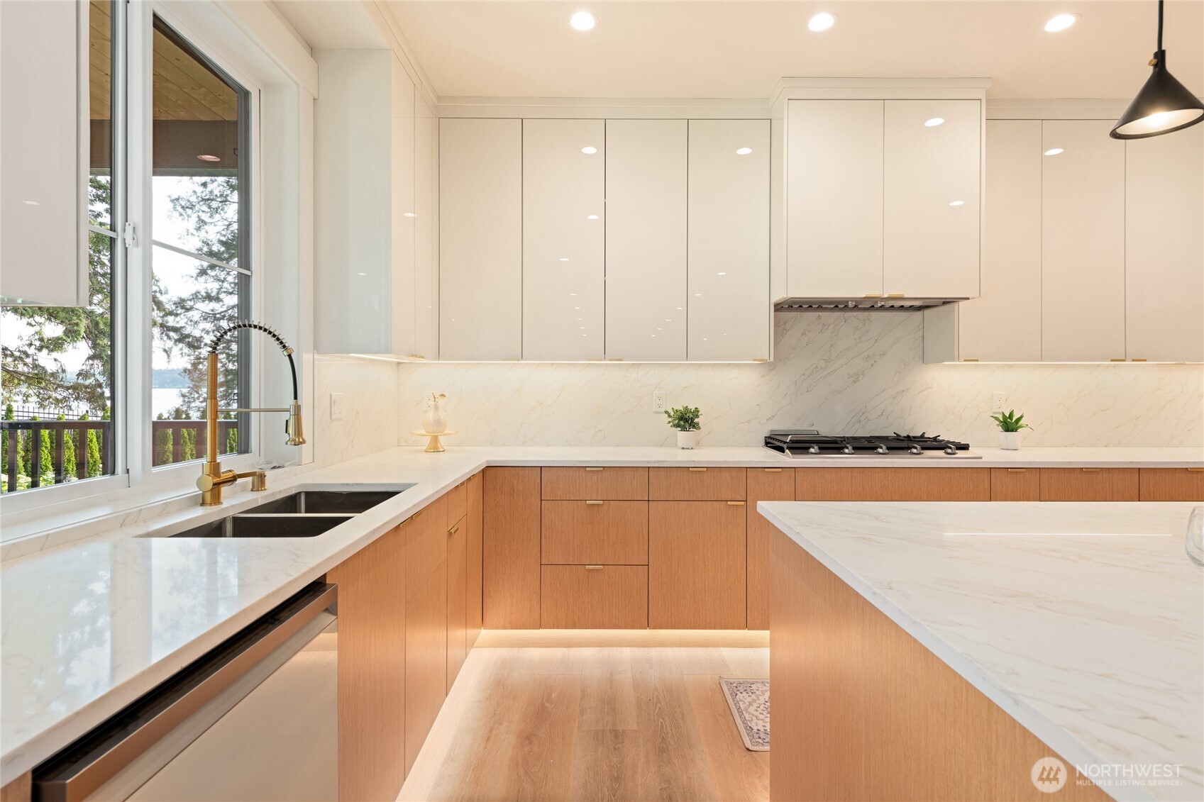 1197 Leighton Street