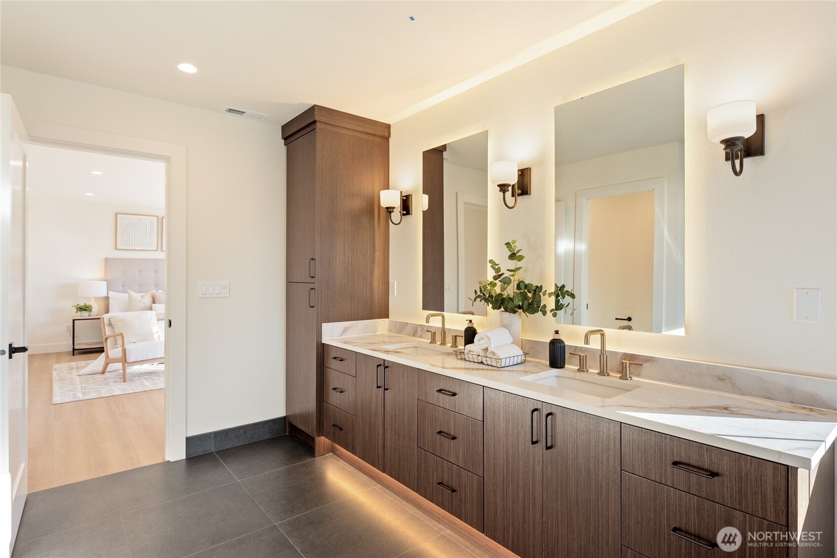 1301 Leighton Street