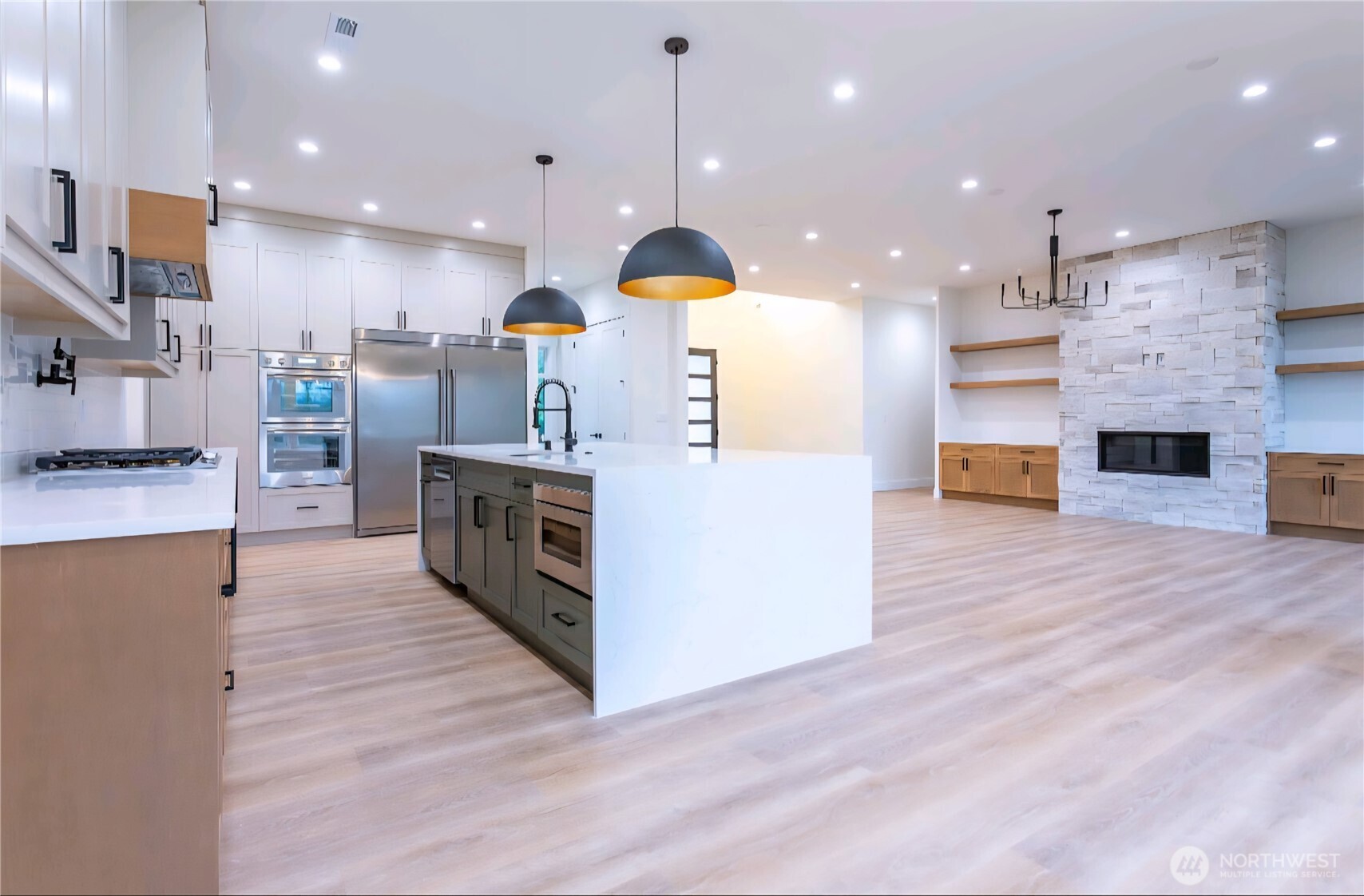 6080 Mesa Court