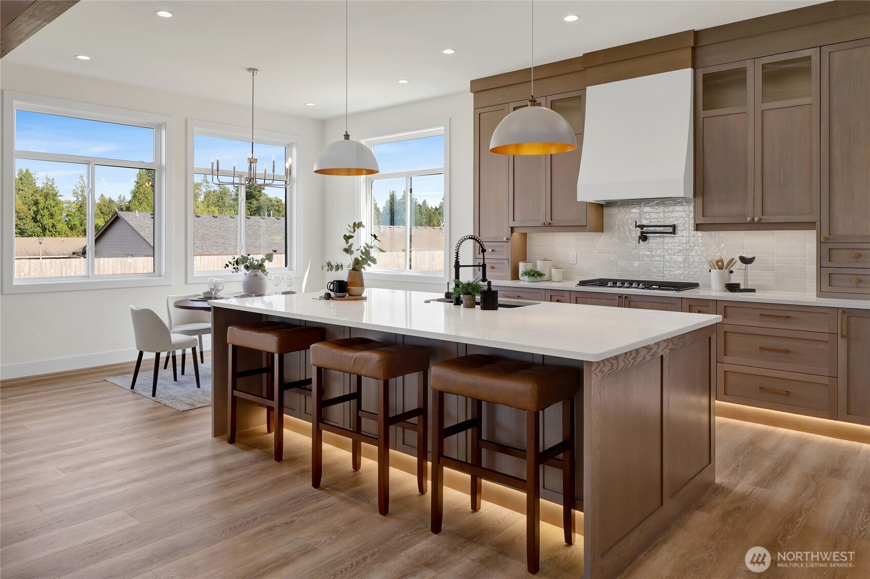 6076 Mesa Court