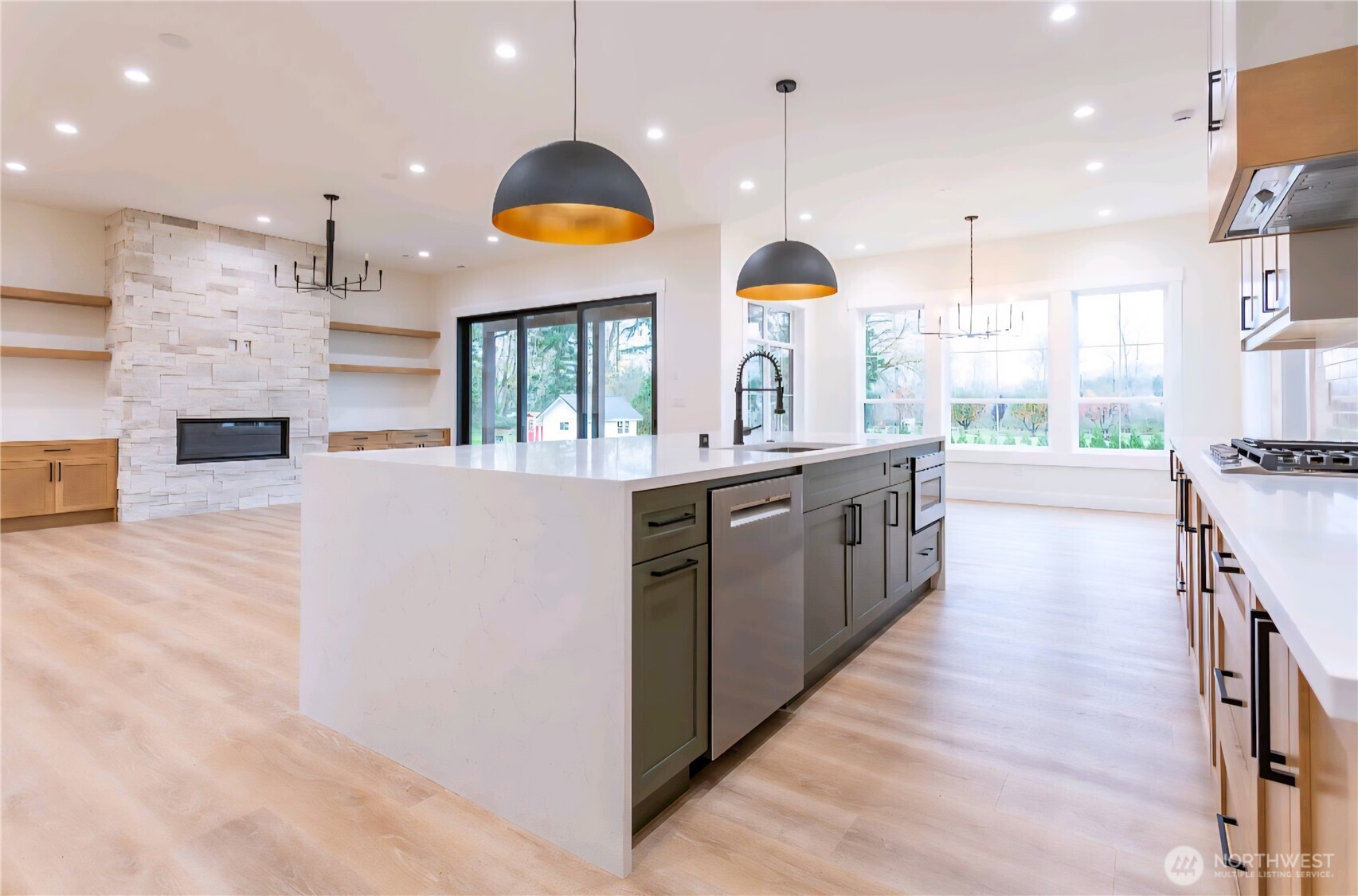 6076 Mesa Court