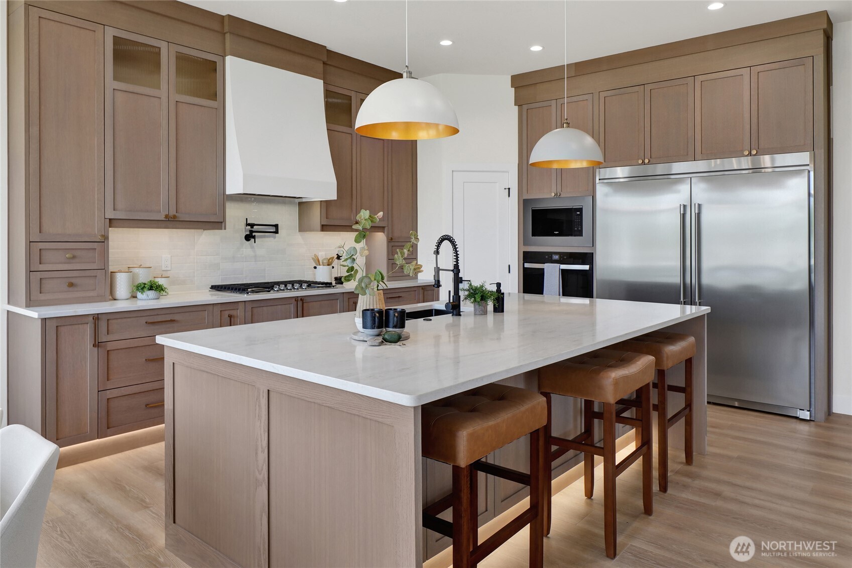 6076 Mesa Court