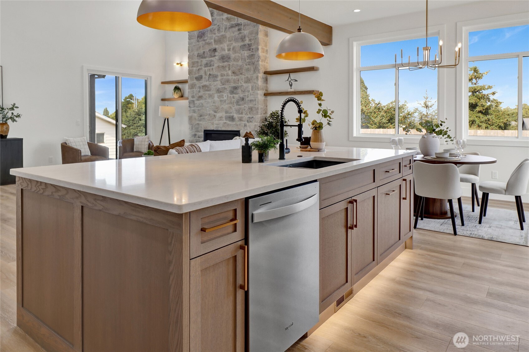 6076 Mesa Court