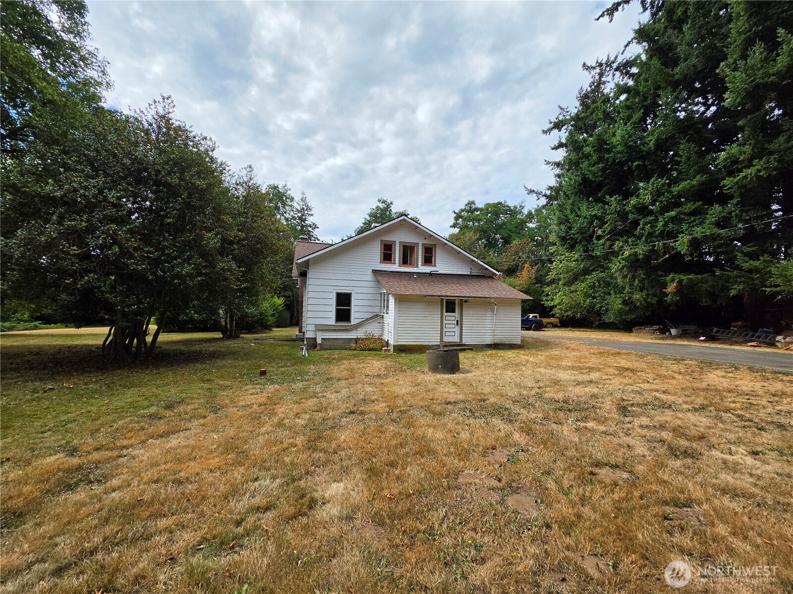 4996 Northwest