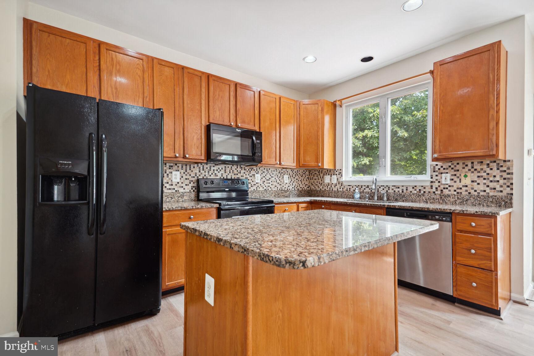 2511 WOODROW WILSON DRIVE