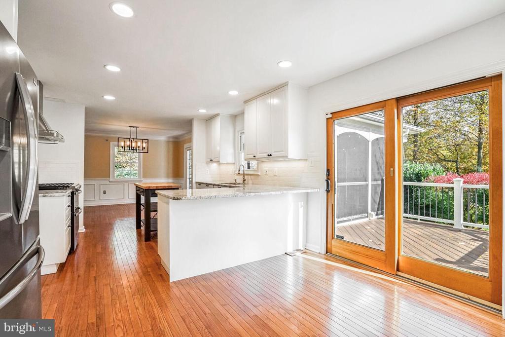 3235 BETSY LANE