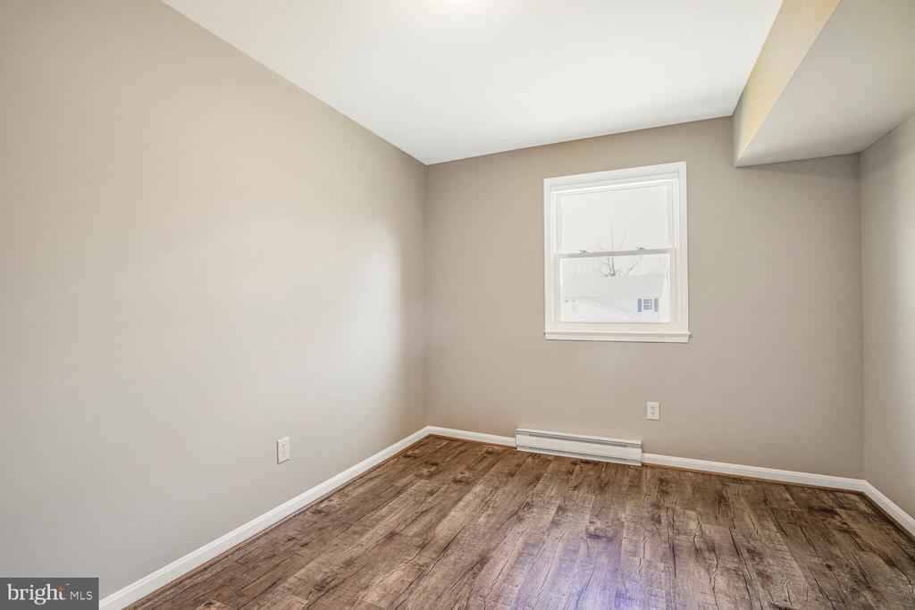 11225 STAMPER COURT