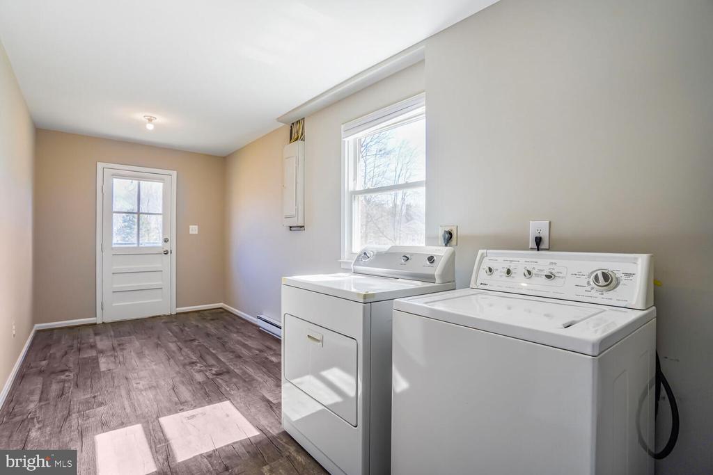 11225 STAMPER COURT