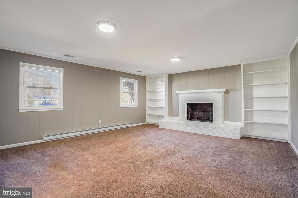 11225 STAMPER COURT