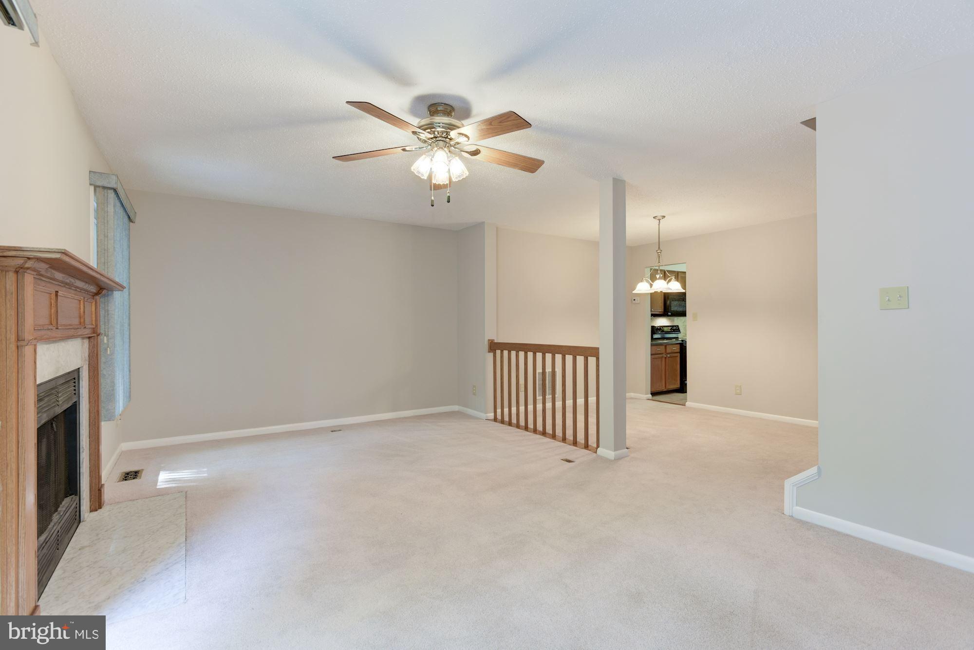 1605 OAK SPRING WAY
