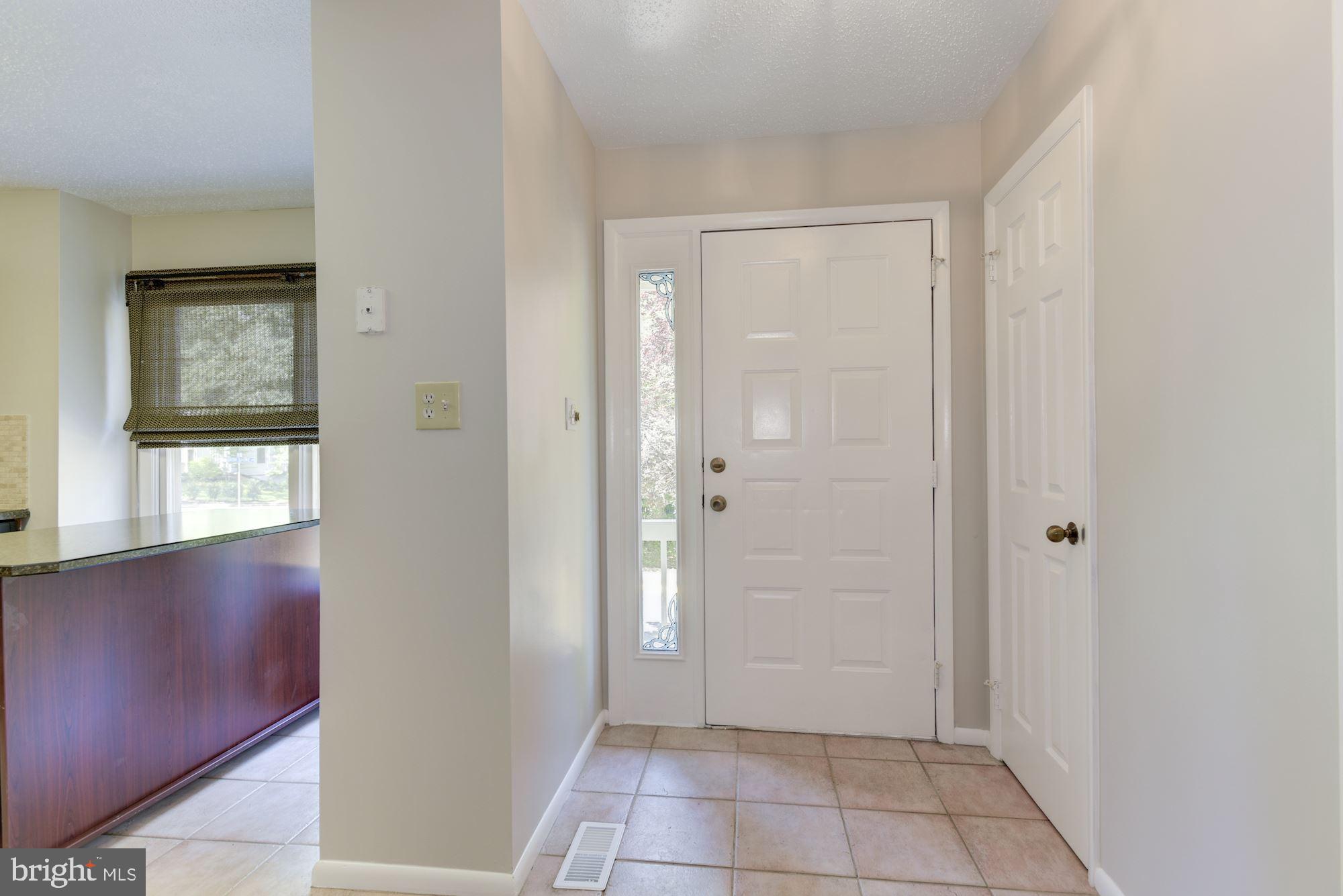 1605 OAK SPRING WAY