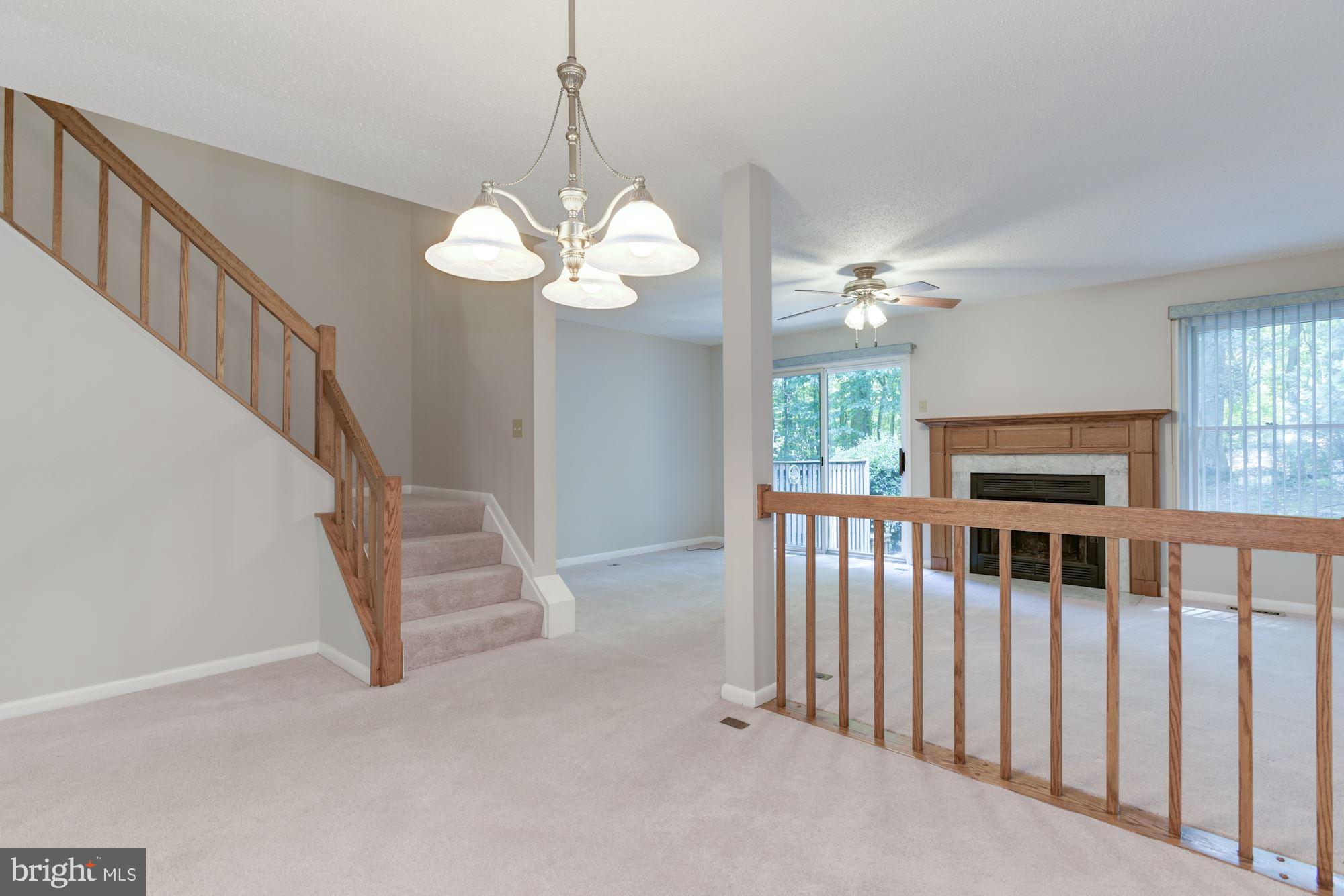 1605 OAK SPRING WAY