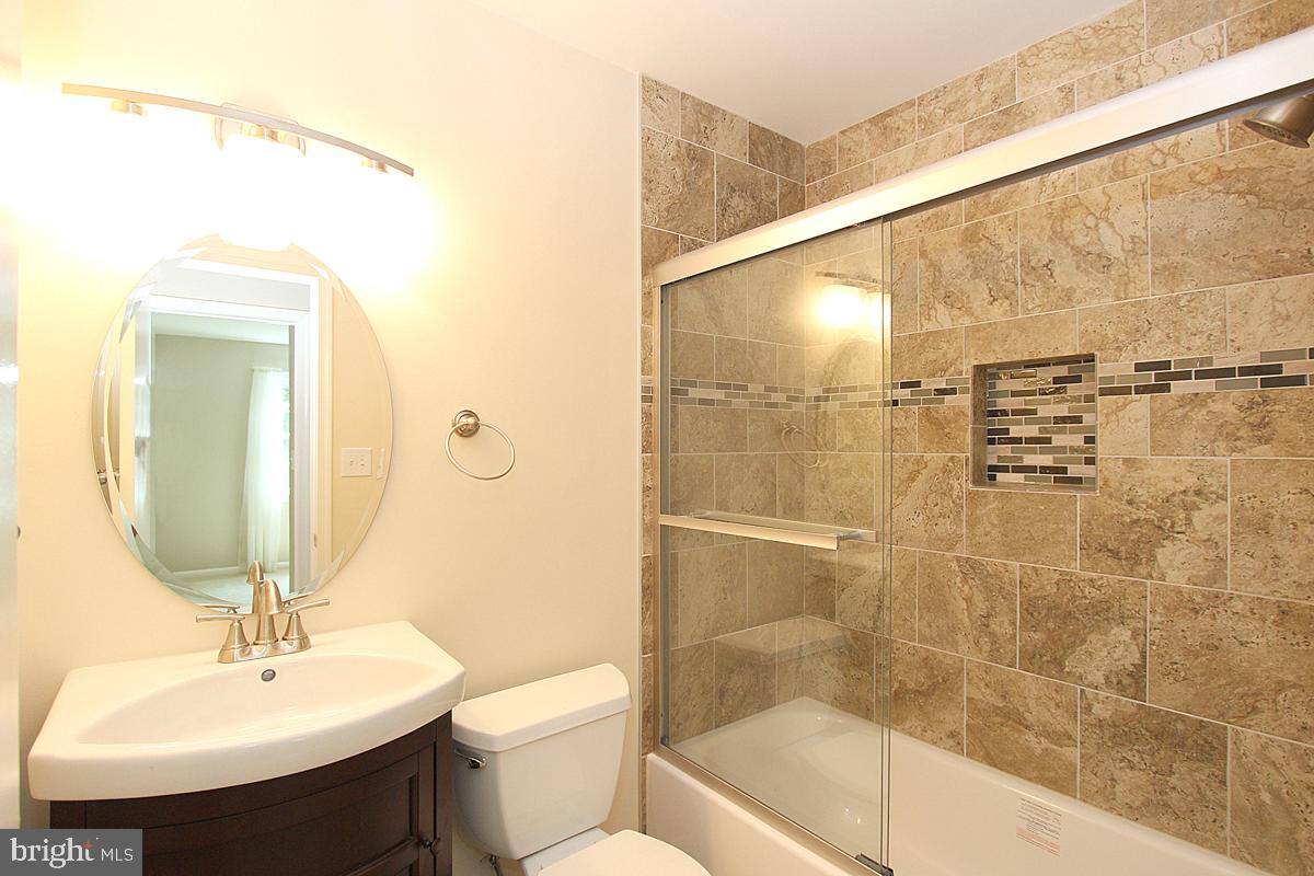 2354 WHEYSTONE COURT