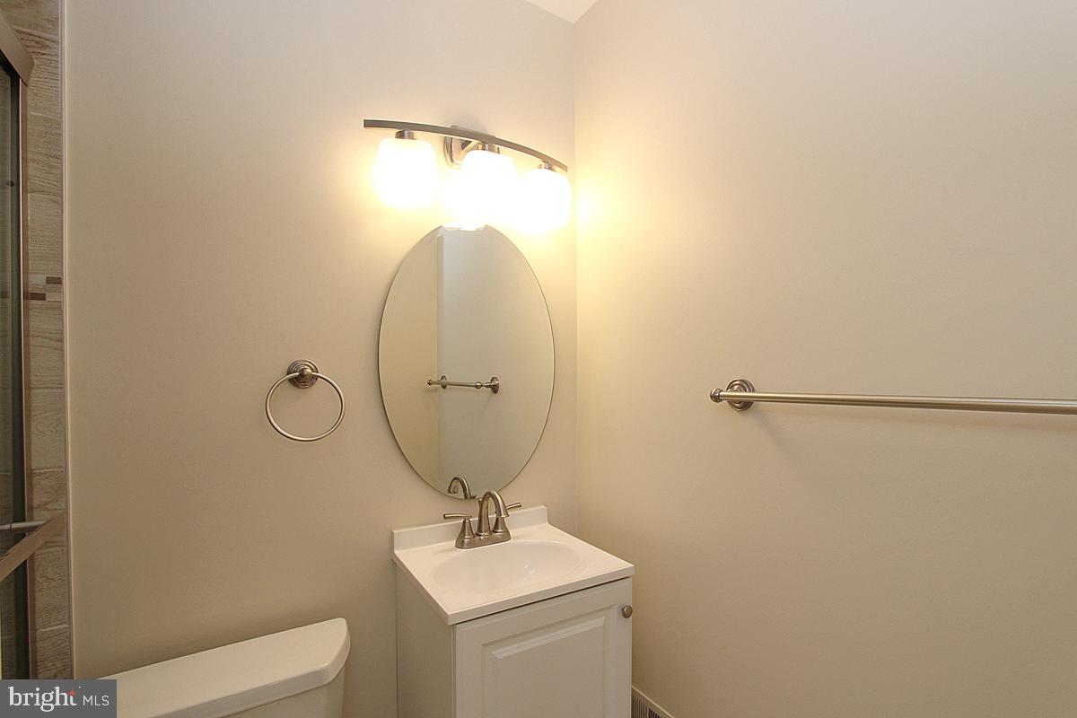 2354 WHEYSTONE COURT