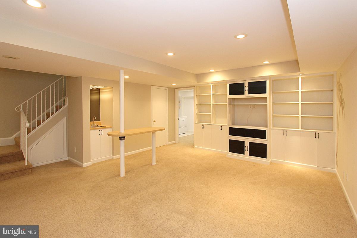 2354 WHEYSTONE COURT