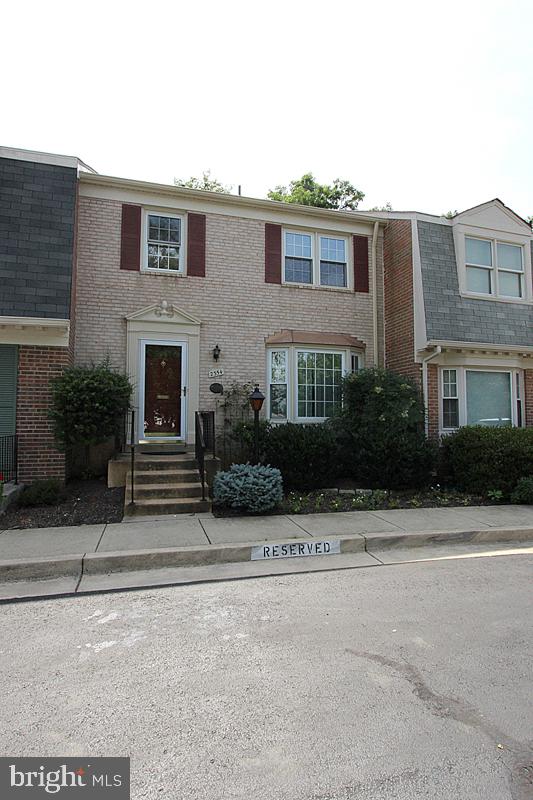 2354 WHEYSTONE COURT