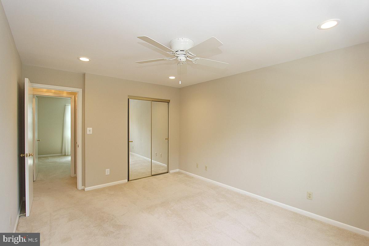 2354 WHEYSTONE COURT