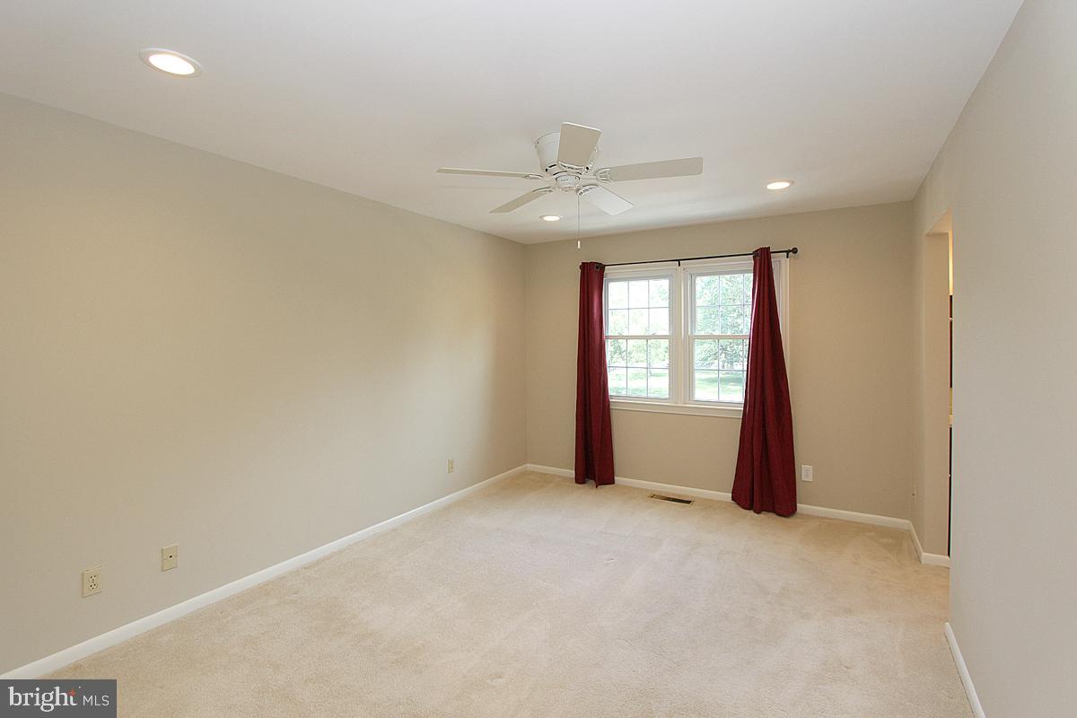 2354 WHEYSTONE COURT