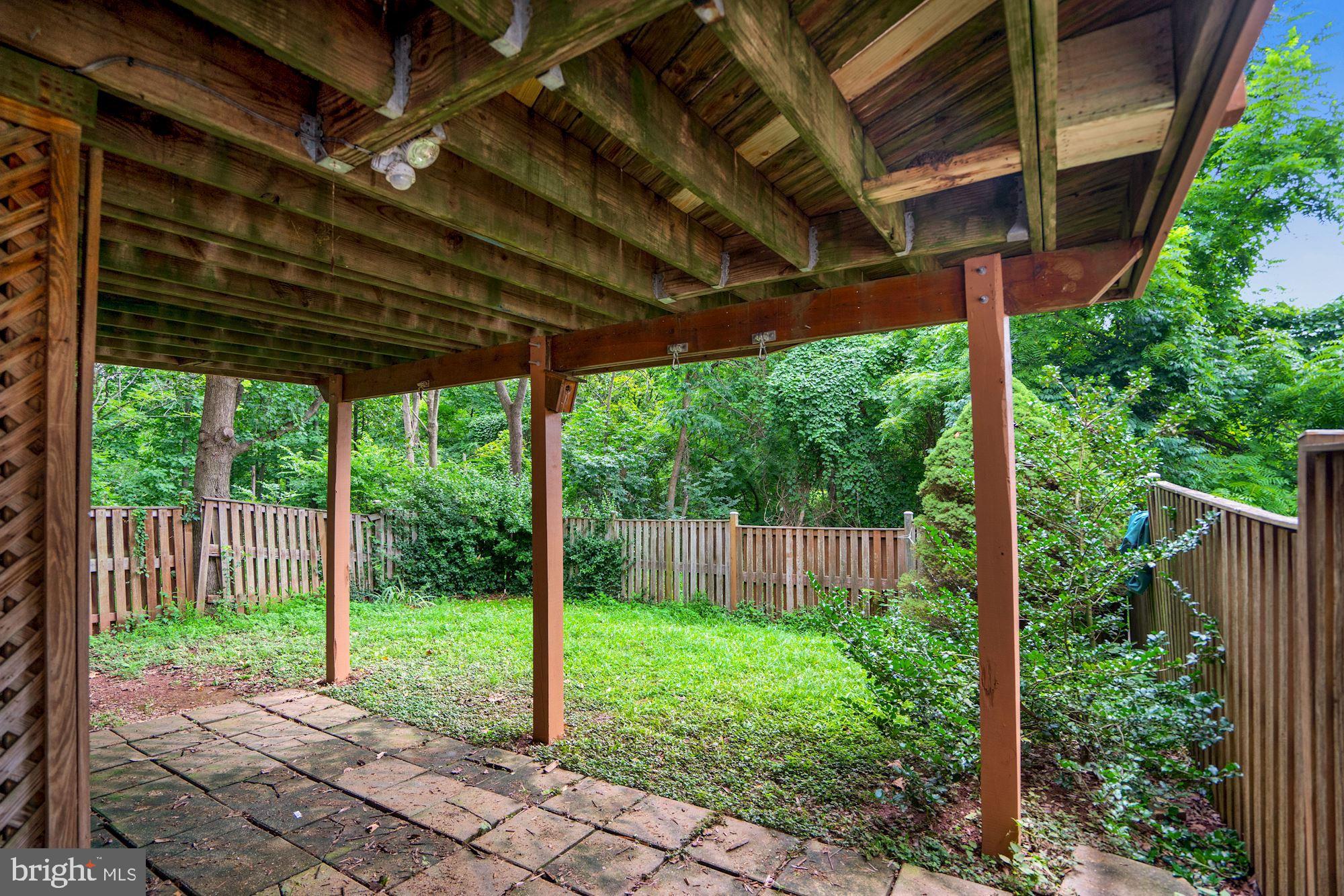 5136 GLEN MEADOW DRIVE